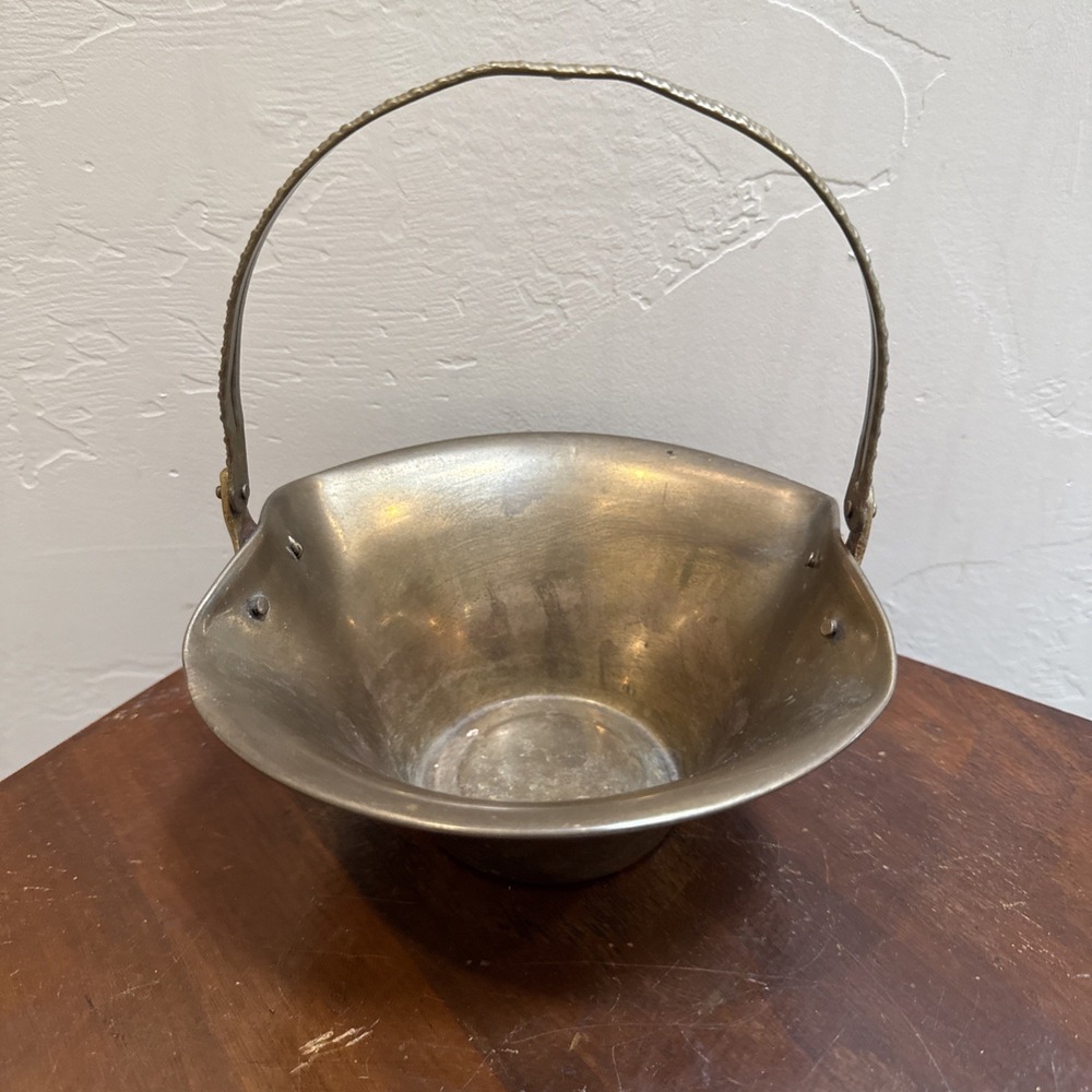 Vintage Brass Basket Fruit Bowl Flared Rim Moveable Handle Grapes Motif